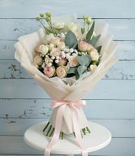 Букет цветов из:  Розы и Лизиантусы в Хрущево