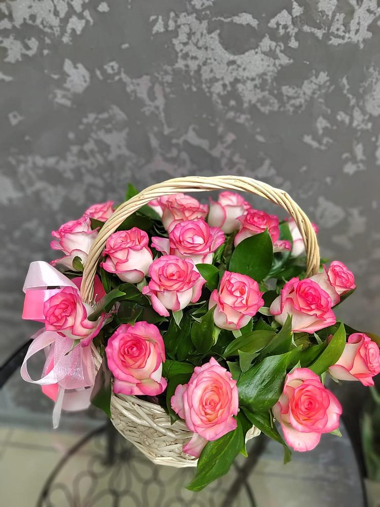 Цветочная композиция из Розы в корзине в Хрущево