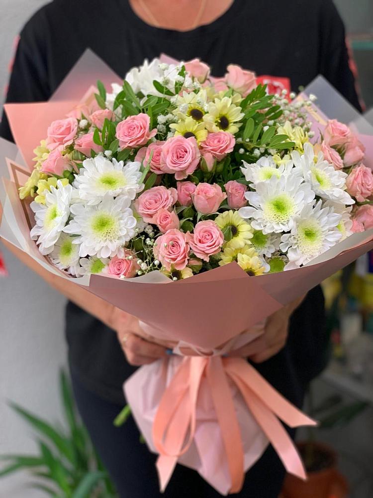 Букет цветов из: Розы и Хризантемы в Хрущево