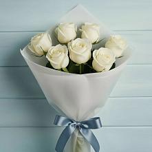 Букет 7 Белых роз Эдлесс Лав в Хрущево
