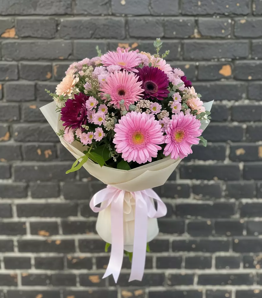 Букет цветов из: Герберы и Хризантемы в Хрущево