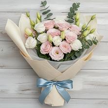 Букет цветов из:  Лизиантусы в Хрущево