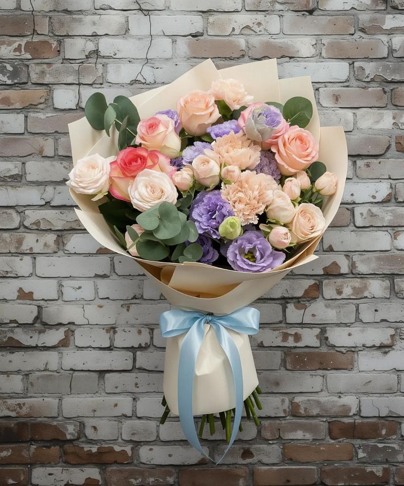 Букет цветов из: Розы, Лизиантусы и Гвоздики в Хрущево