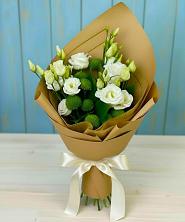 Букет цветов из:  Хризантемы и Лизиантусы в Хрущево