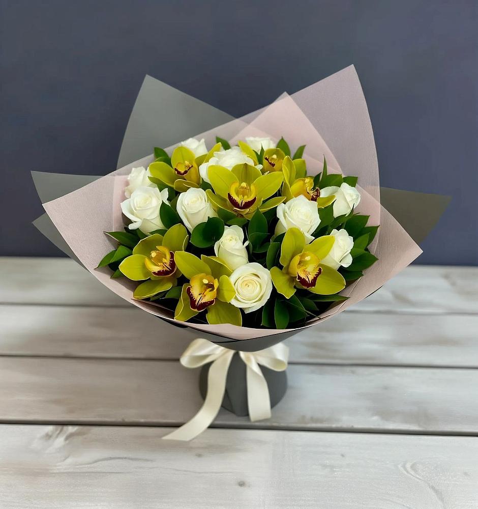 Букет цветов из: Орхидеи и Розы в Хрущево