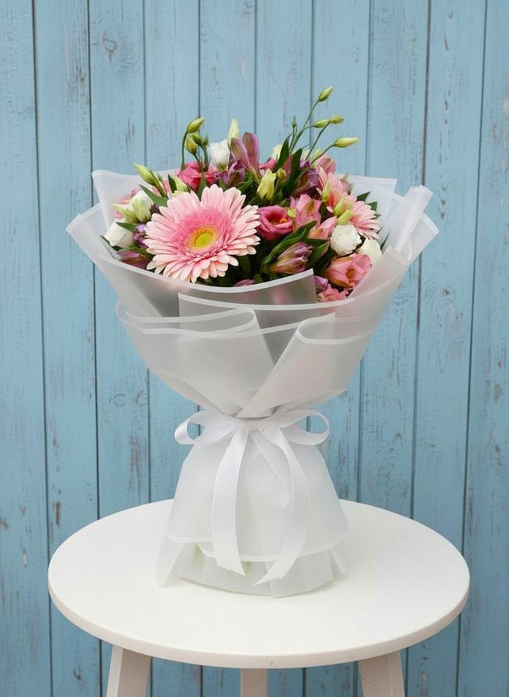 Букет цветов из: Герберы, Альстромерии и Лизиантусы в Хрущево