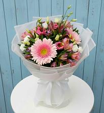 Букет цветов из:  Герберы, Альстромерии и Лизиантусы в Хрущево