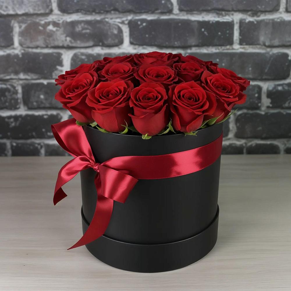 Цветочная композиция из Розы в шляпной коробке в Хрущево