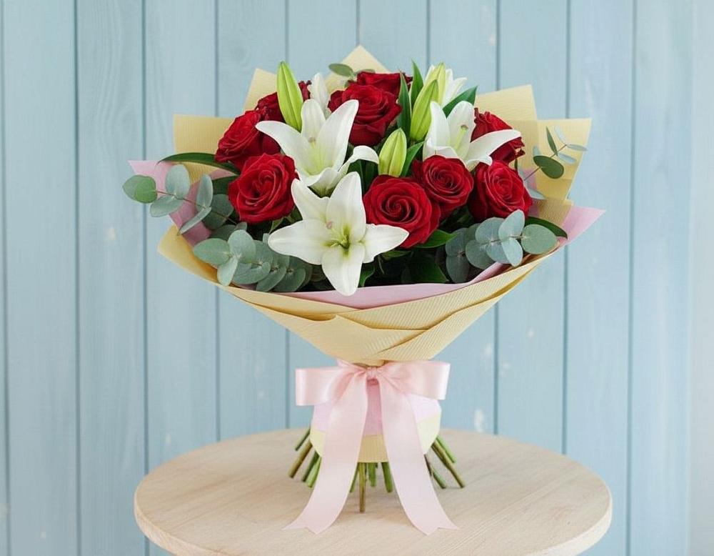 Букет цветов из: Лилии и Розы в Хрущево