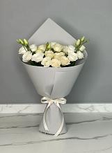 Букет цветов из:  Розы и Лизиантусы в Хрущево